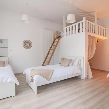 בית נופש De L'esplanade-18 Min Du Puy Du Fou-ventilateurs- Billard- Baby-foot-flechettes-grande Maison De Bourg Spacieuse De 200m2- Famille-amis-groupe