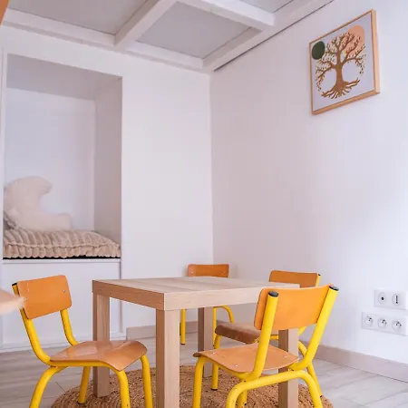 בית נופש De L'esplanade-18 Min Du Puy Du Fou-ventilateurs- Billard- Baby-foot-flechettes-grande Maison De Bourg Spacieuse De 200m2- Famille-amis-groupe פוזוז'