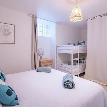 De L'esplanade-18 Min Du Puy Du Fou-ventilateurs- Billard- Baby-foot-flechettes-grande Maison De Bourg Spacieuse De 200m2- Famille-amis-groupe פוזוז'