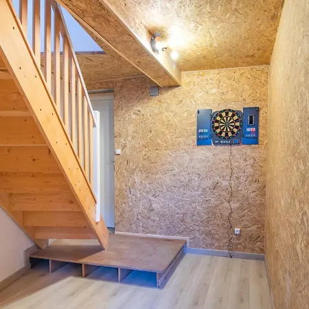 De L'esplanade-18 Min Du Puy Du Fou-ventilateurs- Billard- Baby-foot-flechettes-grande Maison De Bourg Spacieuse De 200m2- Famille-amis-groupe בית נופש